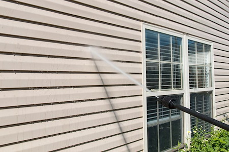 Top 5 Benefits of Pressure Washing Your Home Before Summer